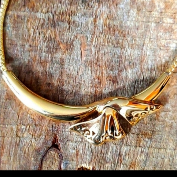 Authentic Vintage Givenchy Gold Necklace - Picture 5 of 6